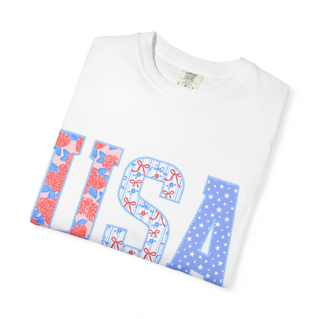 USA Graphic T-Shirt — Patriotic Red White & Blue Floral Stars Tee